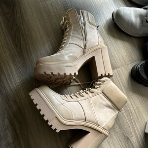 Madden girl Platform boots